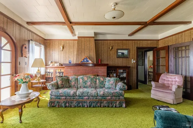 $5,800,000 | 21601 Highway 1, Point Arena, CA 95468