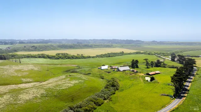 $5,800,000 | 21601 Highway 1, Point Arena, CA 95468