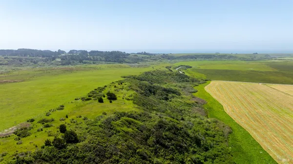 $5,800,000 | 21601 Highway 1, Point Arena, CA 95468