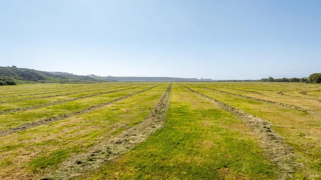 $5,800,000 | 21601 Highway 1, Point Arena, CA 95468