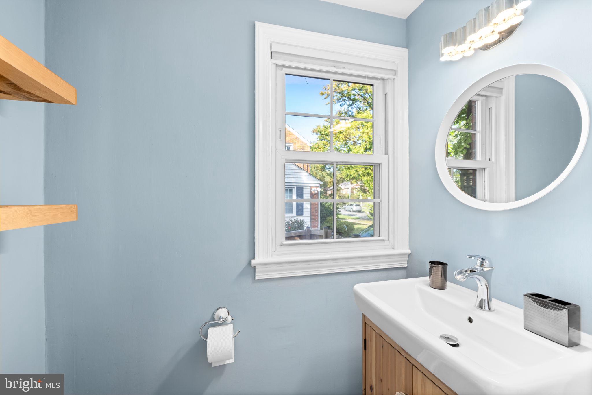 2001 Rookwood Road Silver Spring, MD 20910 - Photo 15 of 36