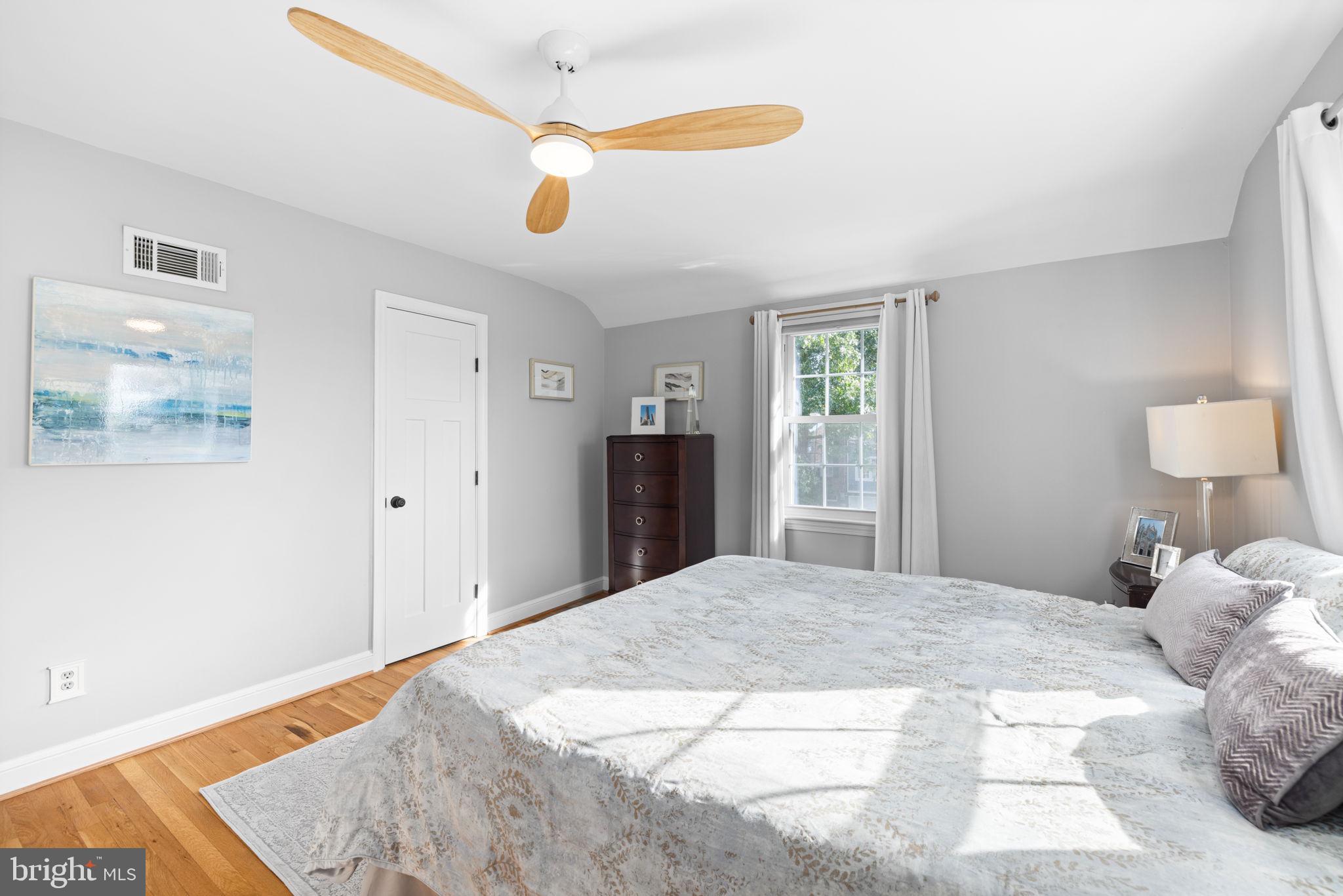 2001 Rookwood Road Silver Spring, MD 20910 - Photo 19 of 36