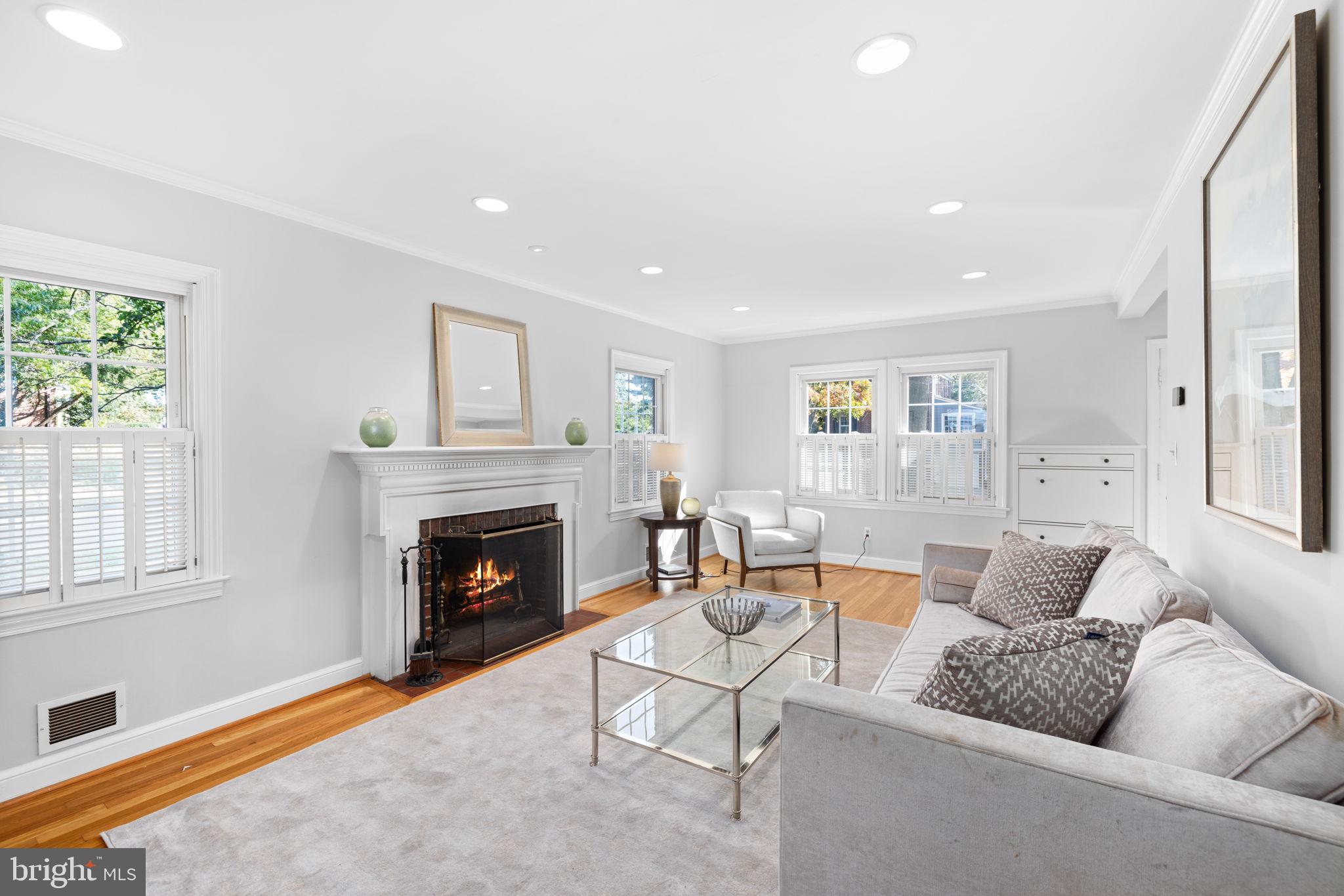 2001 Rookwood Road Silver Spring, MD 20910 - Photo 2 of 36