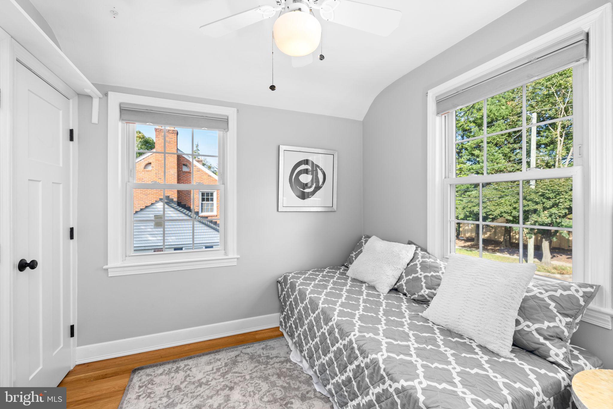 2001 Rookwood Road Silver Spring, MD 20910 - Photo 23 of 36