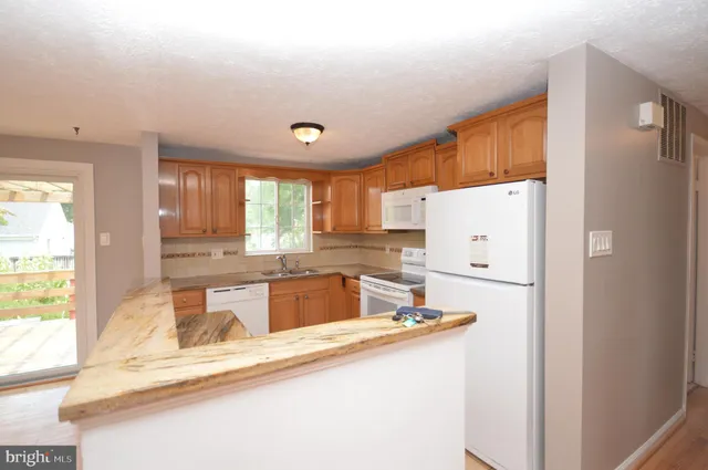 $3,500 | 7011 Vantage Drive, Alexandria, VA 22306