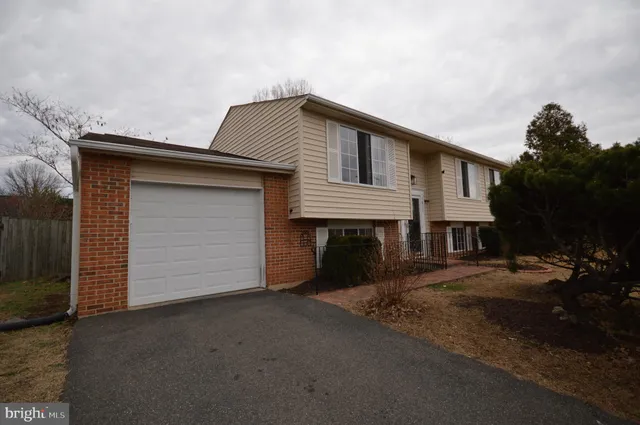 $3,500 | 7011 Vantage Drive, Alexandria, VA 22306