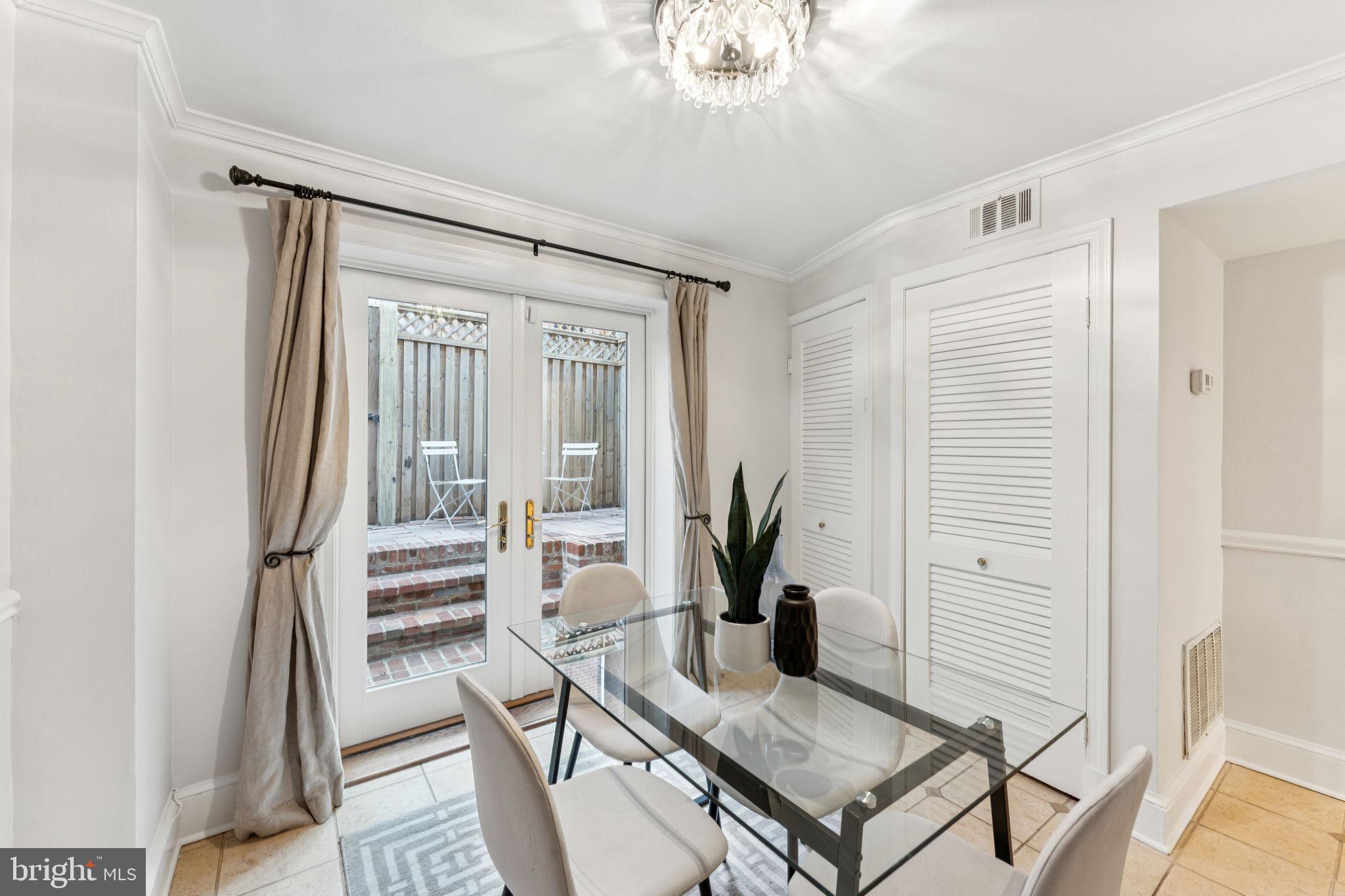 818 Independence Avenue Southeast Washington, DC 20003 - Photo 9 of 28 a living room with furniture and a potted plant