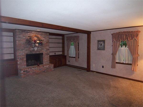 83 Old Barn Road West Springfield, MA 01089 - Photo 12 of 17 Gallery Image 12