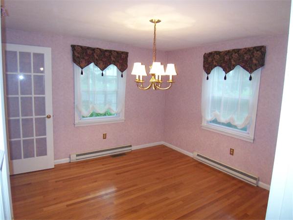 83 Old Barn Road West Springfield, MA 01089 - Photo 5 of 17 Gallery Image 5
