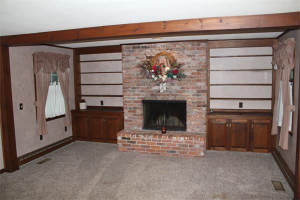 83 Old Barn Road West Springfield, MA 01089 - Photo 9 of 17 Gallery Image 9