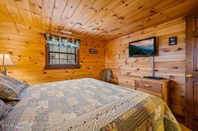 3746 Swearingen Way Sevierville, TN 37862 - Photo 31 of 56 Bedroom