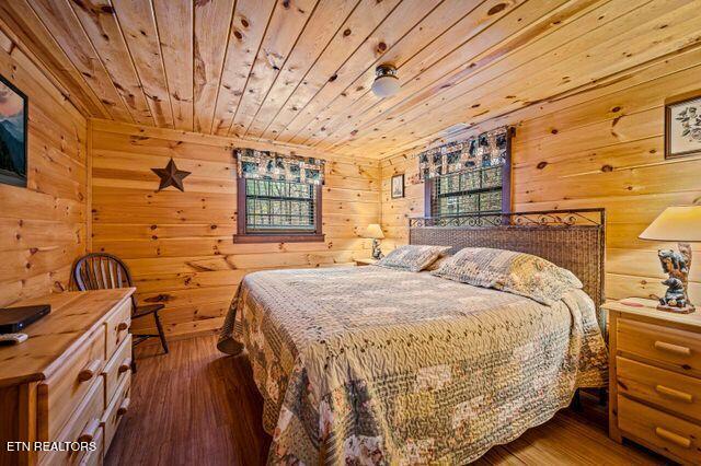 3746 Swearingen Way Sevierville, TN 37862 - Photo 34 of 56 Bedroom