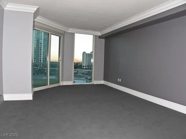 $4,350 | 2747 Paradise Road, Unit 502, Las Vegas, NV 89109