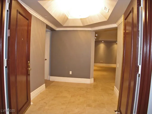 $4,350 | 2747 Paradise Road, Unit 502, Las Vegas, NV 89109