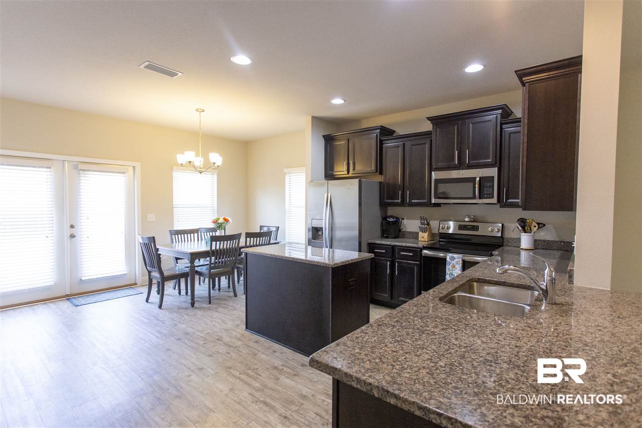 7637 Kari Lane Daphne, AL 36526 - Photo 13 of 28