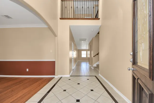 $2,900 | 704 Harvard Pointe Drive, League City, TX 77573