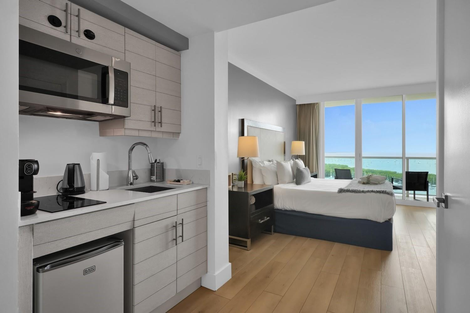 2889 McFarlane Road, Unit 1516 Miami, FL 33133 - Photo 2 of 18 Photo 2