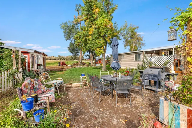 $330,000 | 4343 North 1200 East, Buhl, ID 83316