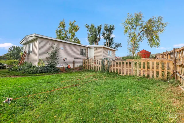 $330,000 | 4343 North 1200 East, Buhl, ID 83316