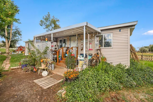 $330,000 | 4343 North 1200 East, Buhl, ID 83316