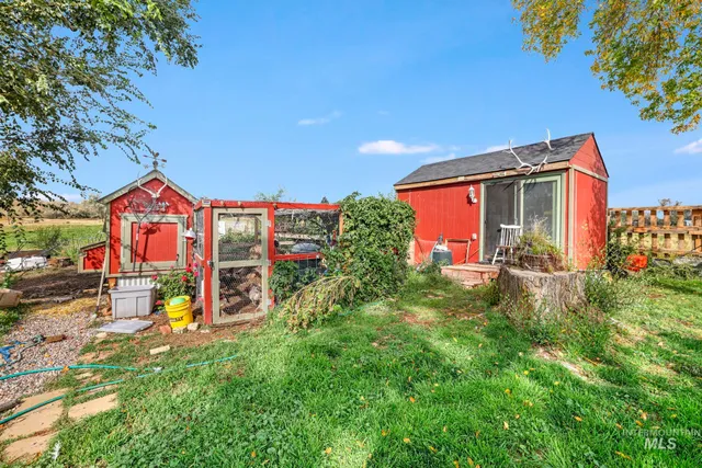 $330,000 | 4343 North 1200 East, Buhl, ID 83316