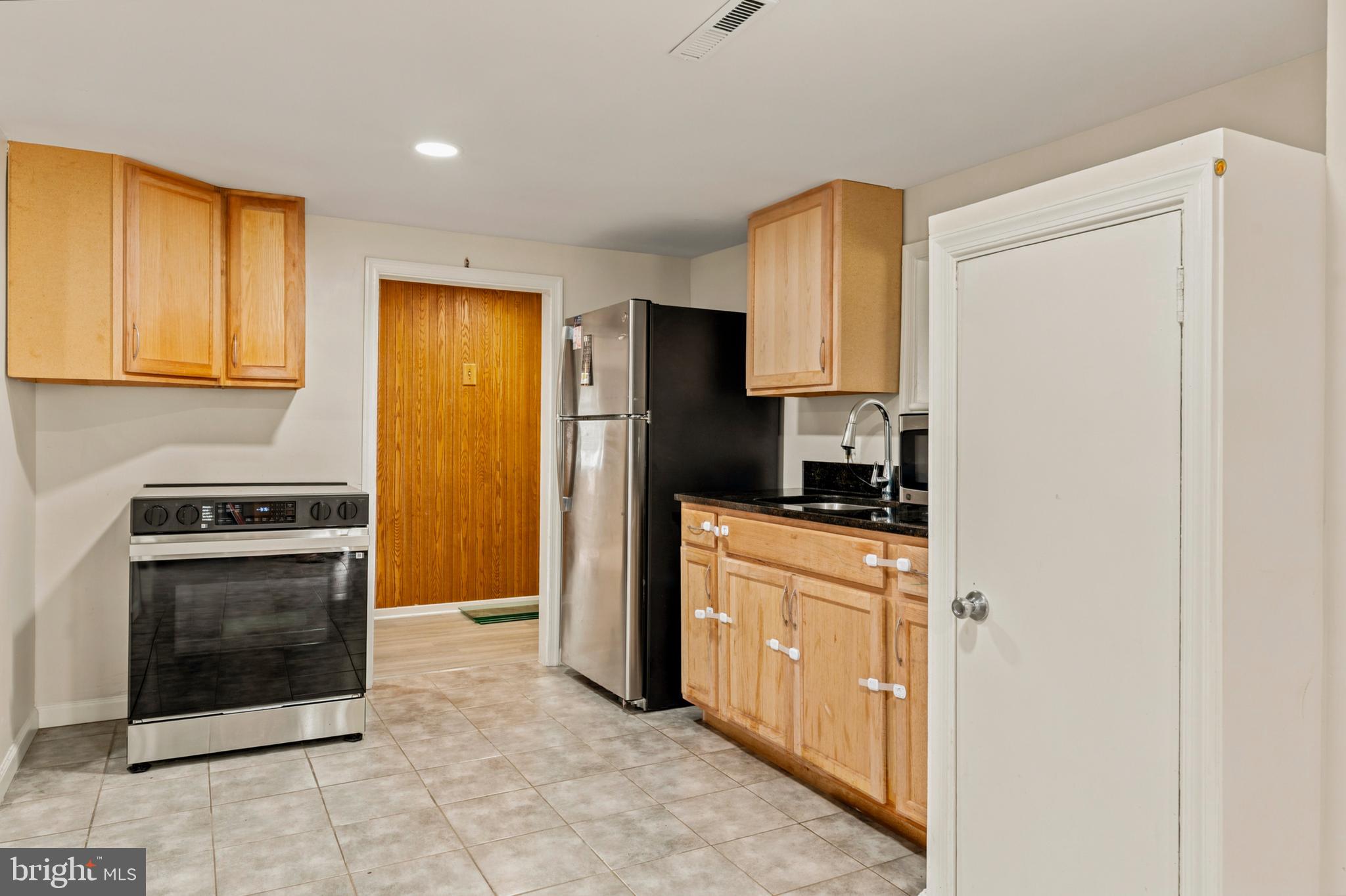 1132 Security Road Hagerstown, MD 21742 - Photo 15 of 33