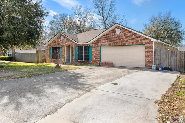$255,000 | 17349 West Cherry Creek Drive, Prairieville, LA 70769