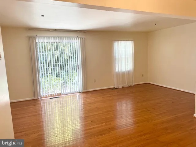 $2,500 | 18437 Mayapple Court, Gaithersburg, MD 20879