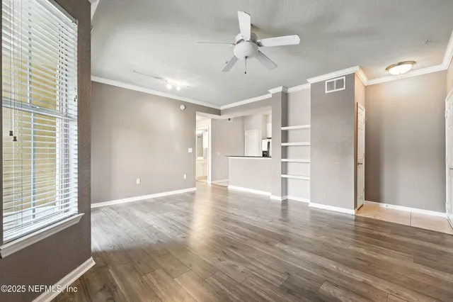 $164,999 | 8539 Gate Parkway West, Unit 1435, Jacksonville, FL 32216