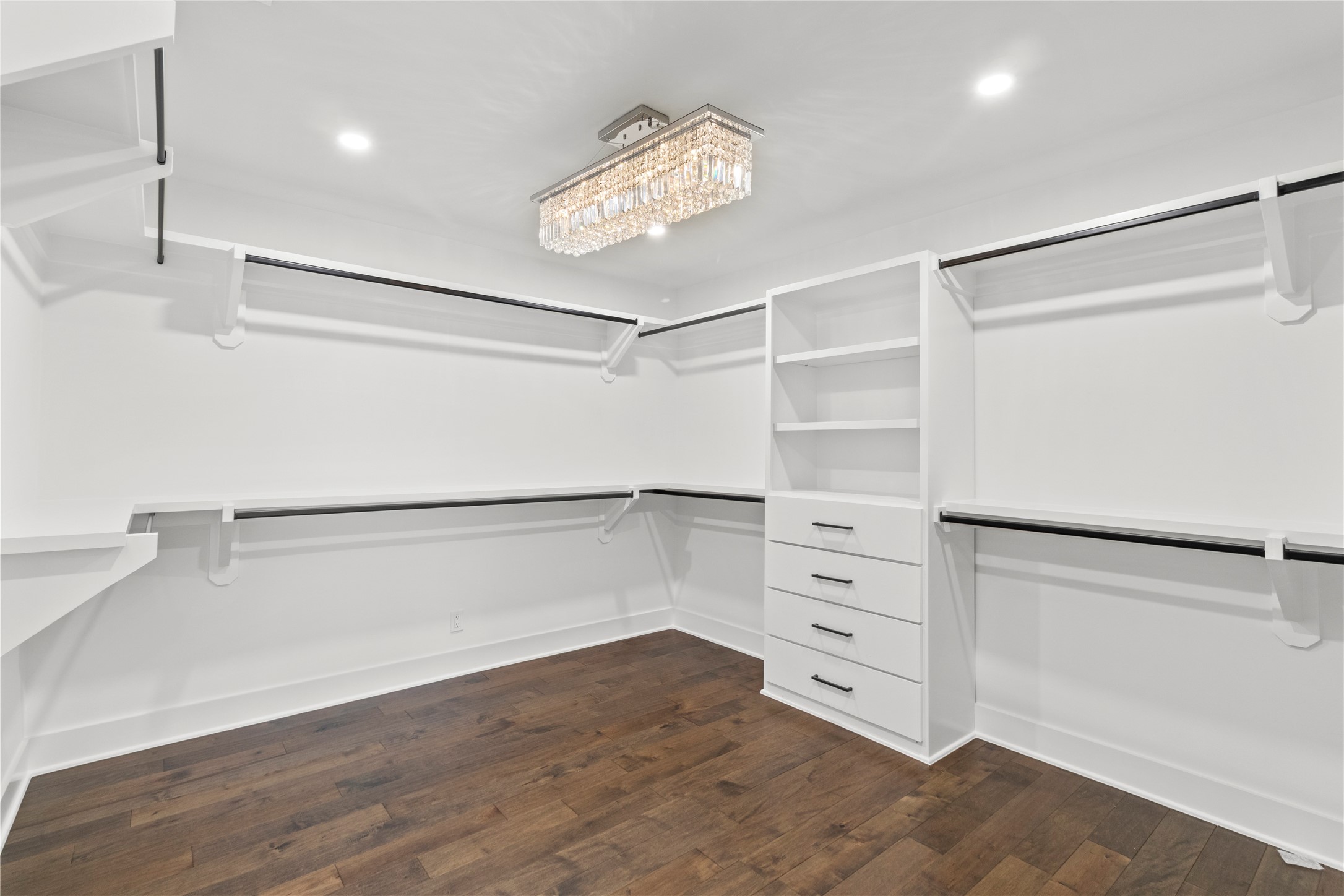 2823 Stetson Lane Houston, TX 77043 - Photo 13 of 19 a view of an empty walk in closet