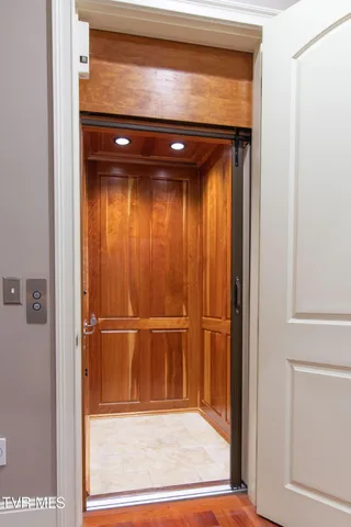 $2,299,000 | 132 Westover Drive, Bristol, TN 37620