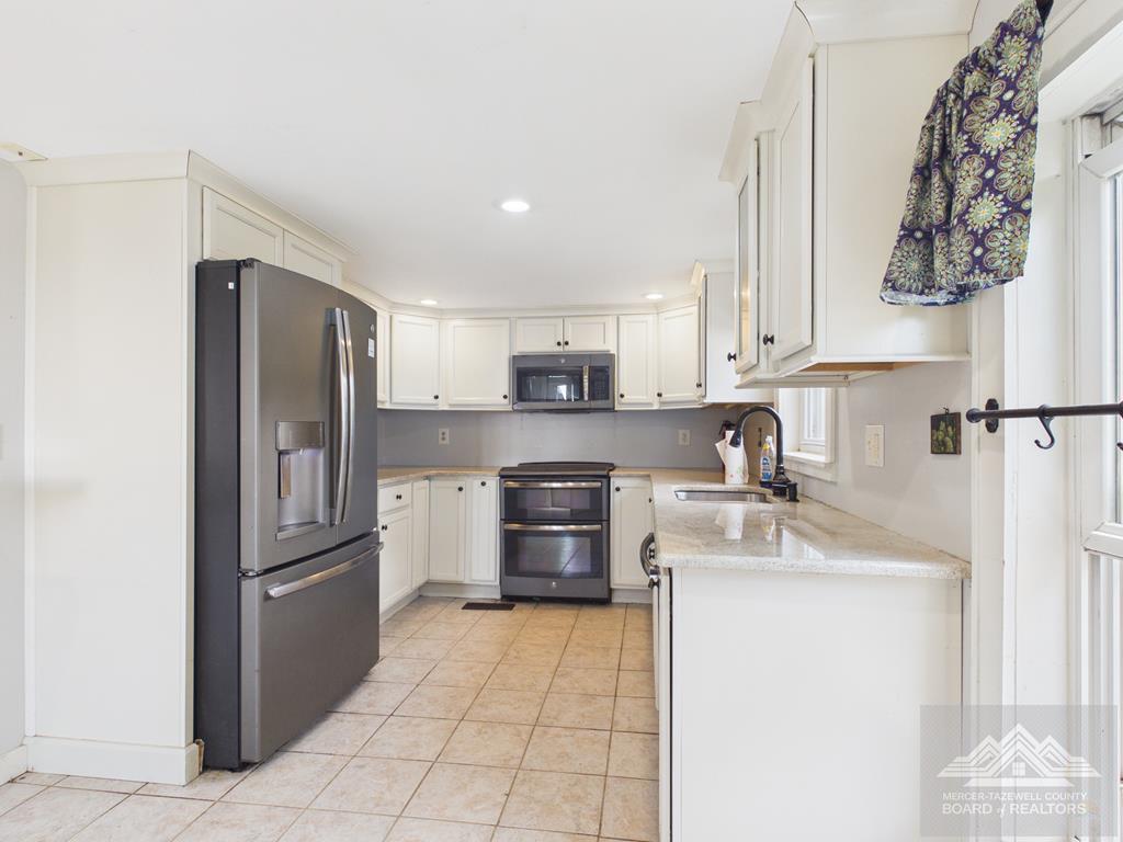 1972 River Ridge Road Pipestem, WV 25979 - Photo 11 of 65 Gallery Image 11