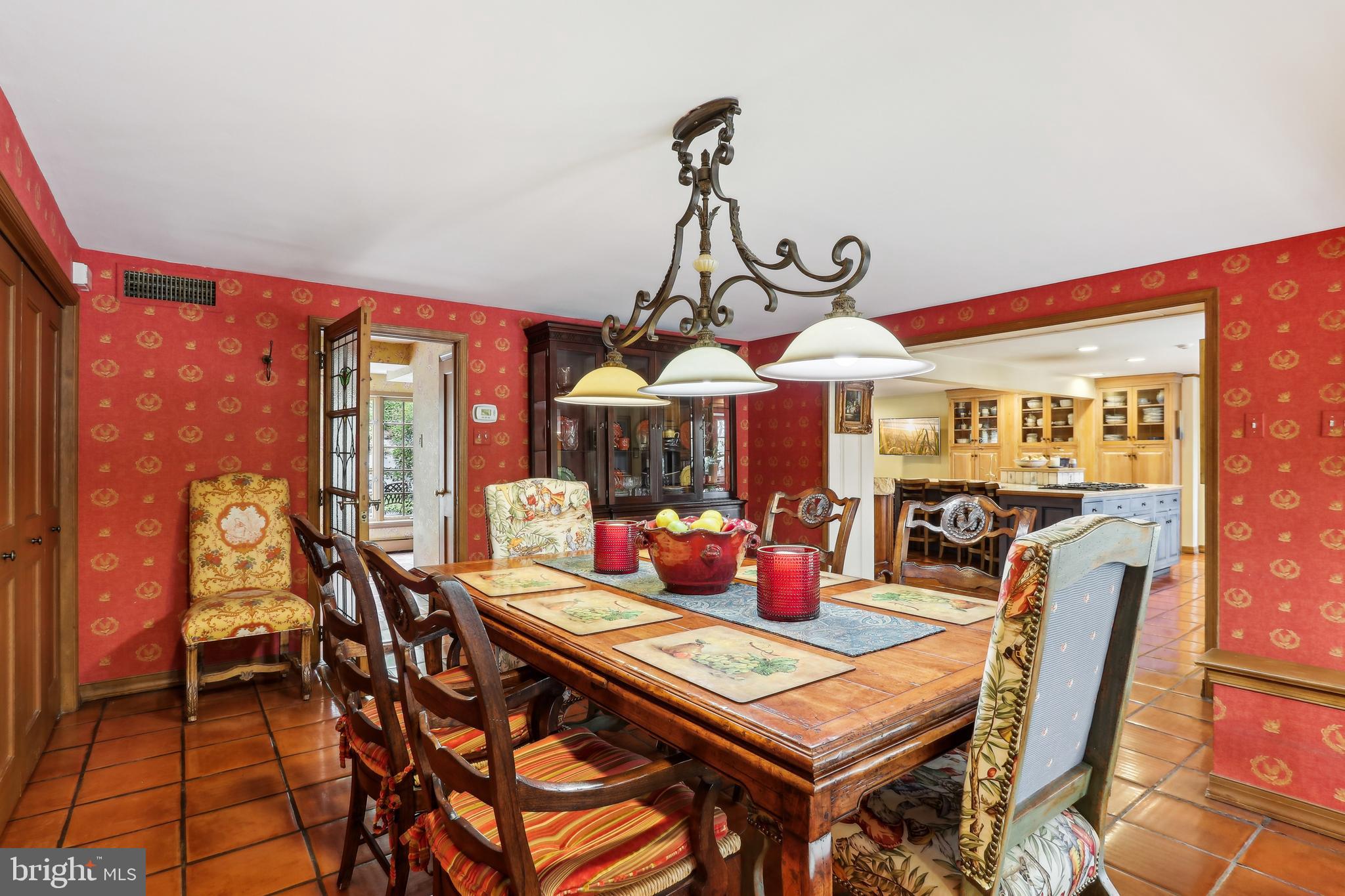 1536 Warner Road Jenkintown, PA 19046 - Photo 20 of 83 dining at table in perfect family style