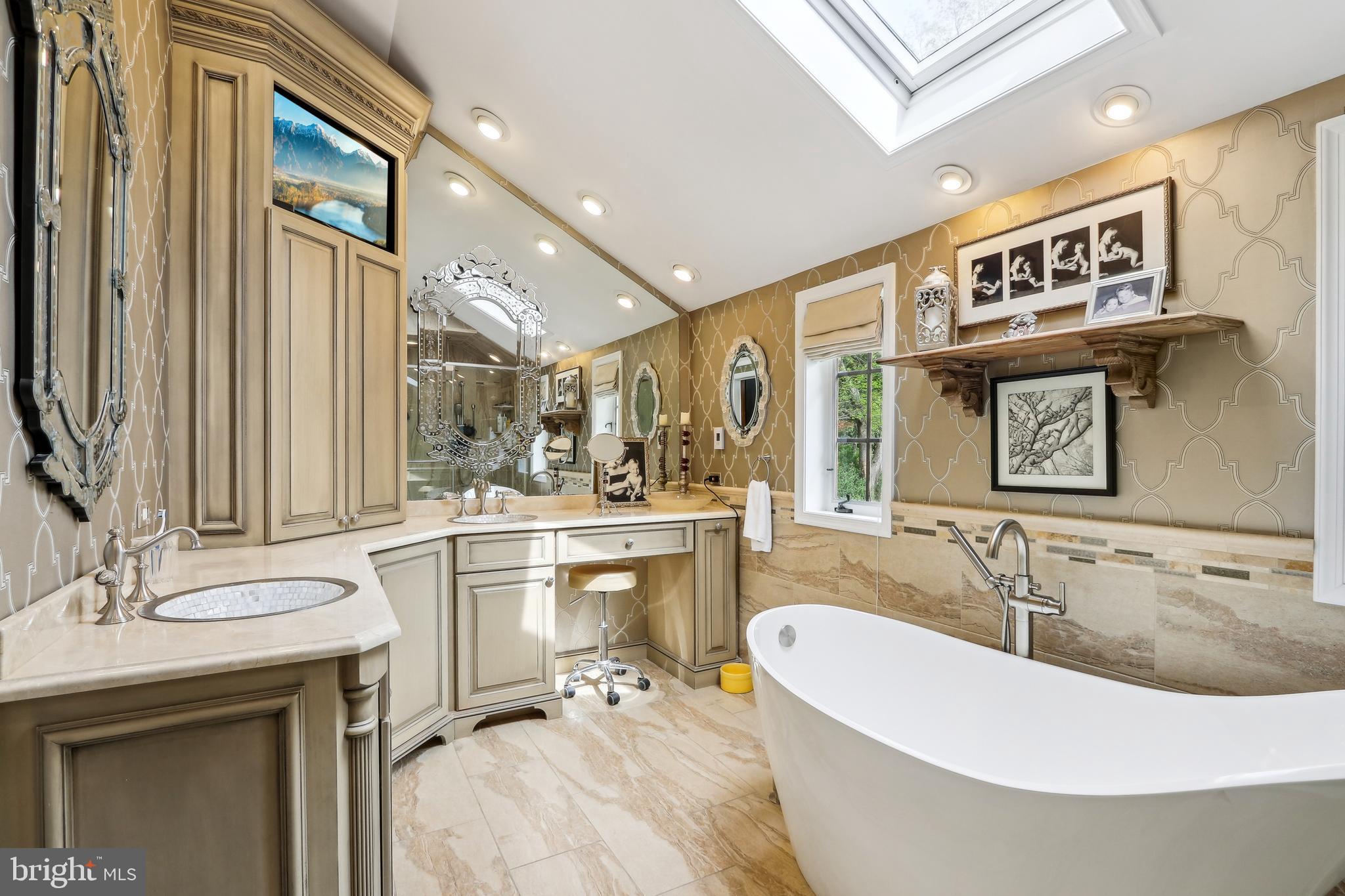 1536 Warner Road Jenkintown, PA 19046 - Photo 36 of 83 spacious and light filled bathroom