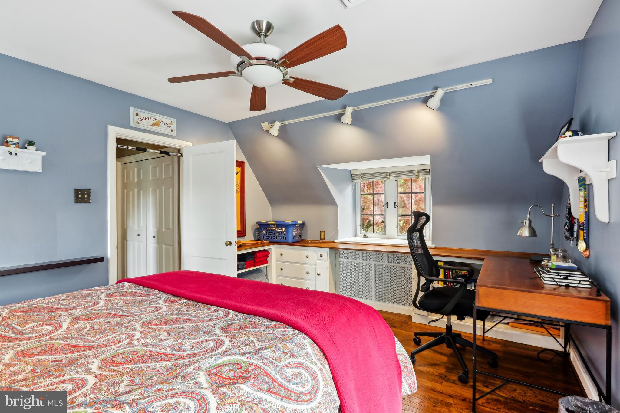 1536 Warner Road Jenkintown, PA 19046 - Photo 47 of 83 4th bedroom - many windows, much light
