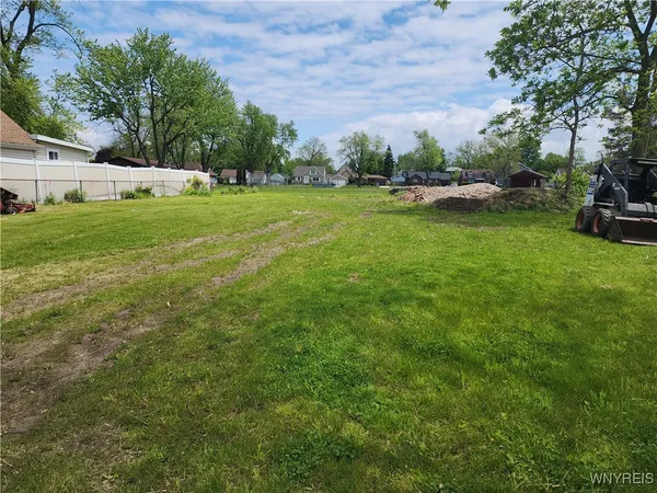 $59,000 | 190 Labelle Avenue, Hamburg, NY 14219