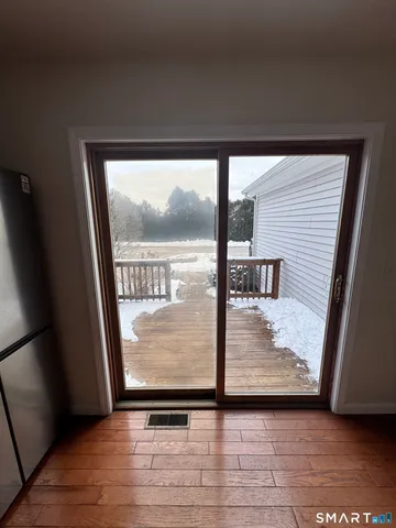 $399,000 | 38 B Prospect Street, Stonington, CT 06379