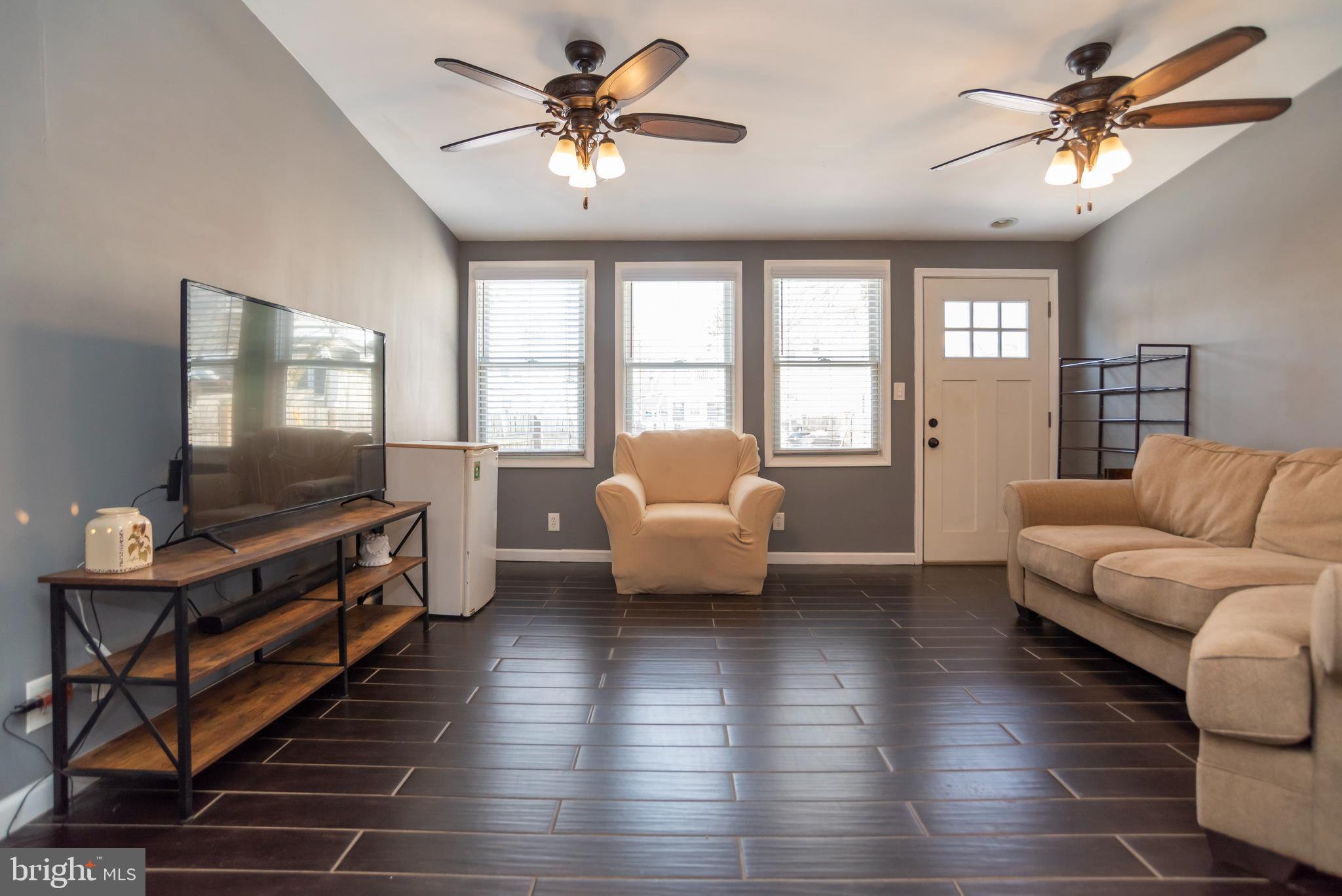 435 Cedar Street Bristol, PA 19007 - Photo 16 of 32