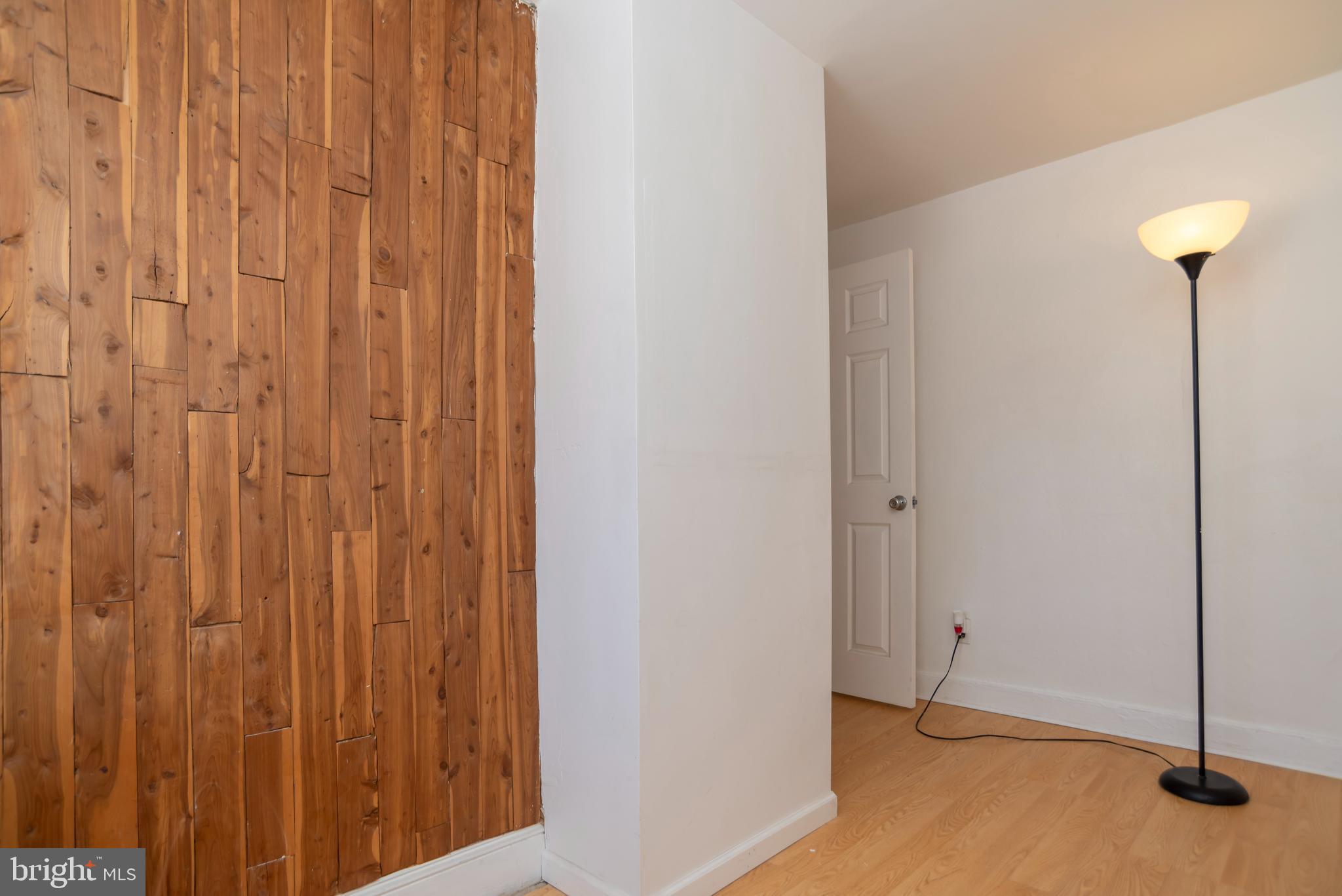 435 Cedar Street Bristol, PA 19007 - Photo 18 of 32