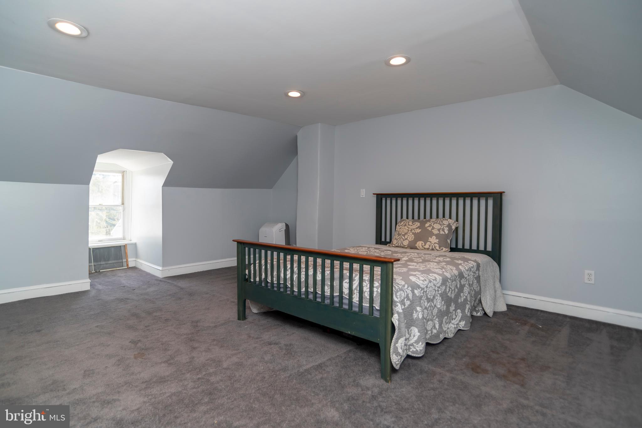 435 Cedar Street Bristol, PA 19007 - Photo 25 of 32