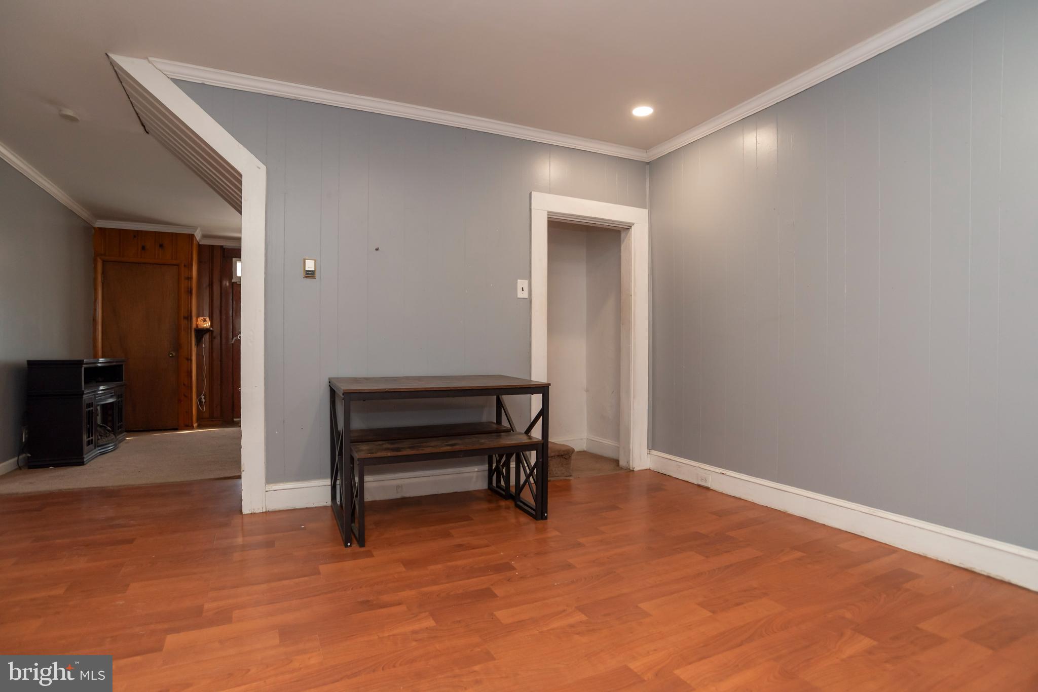 435 Cedar Street Bristol, PA 19007 - Photo 8 of 32