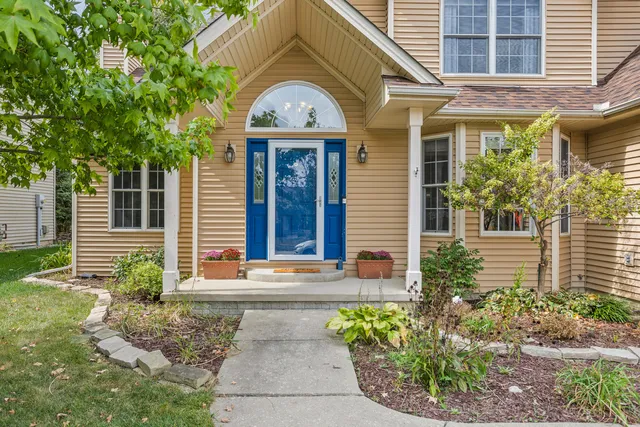 $399,900 | 1411 North Brookhaven Drive, Mahomet, IL 61853