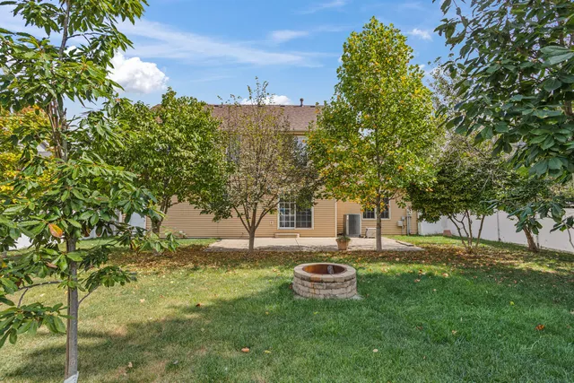 $399,900 | 1411 North Brookhaven Drive, Mahomet, IL 61853