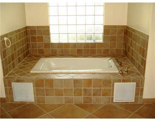 1685 Southwest 15th Street Boca Raton, FL 33486 - Photo 8 of 16 Master Bath/Spa