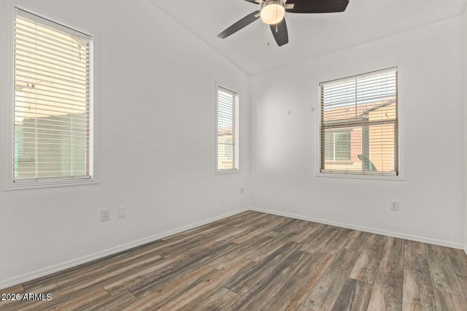 3250 West Greenway Road, Unit 157 Phoenix, AZ 85053 - Photo 20 of 25 Photo #21