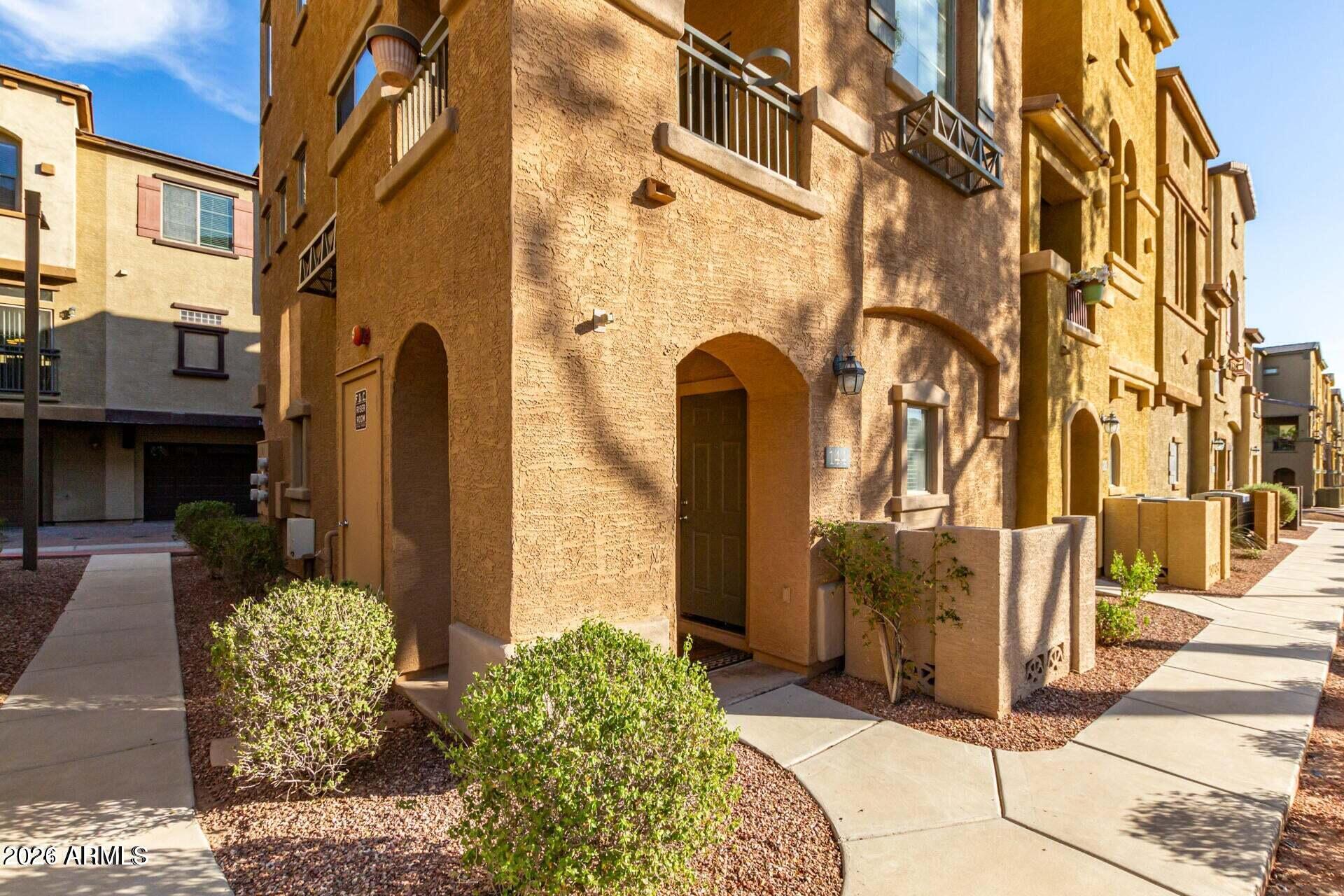 3250 West Greenway Road, Unit 144 Phoenix, AZ 85053 - Photo 3 of 25 IMG_9679