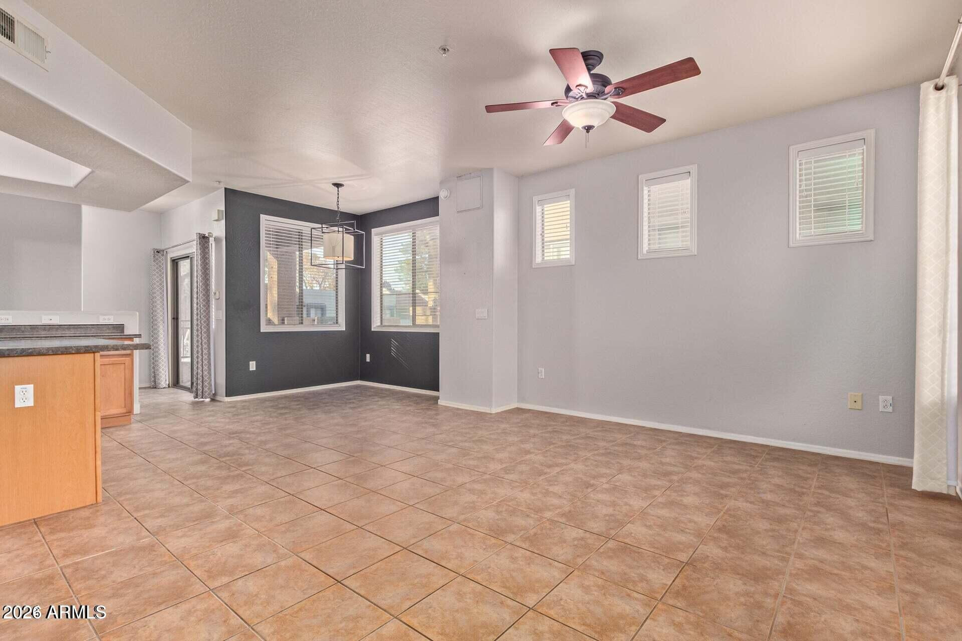 3250 West Greenway Road, Unit 157 Phoenix, AZ 85053 - Photo 9 of 25 Photo #9