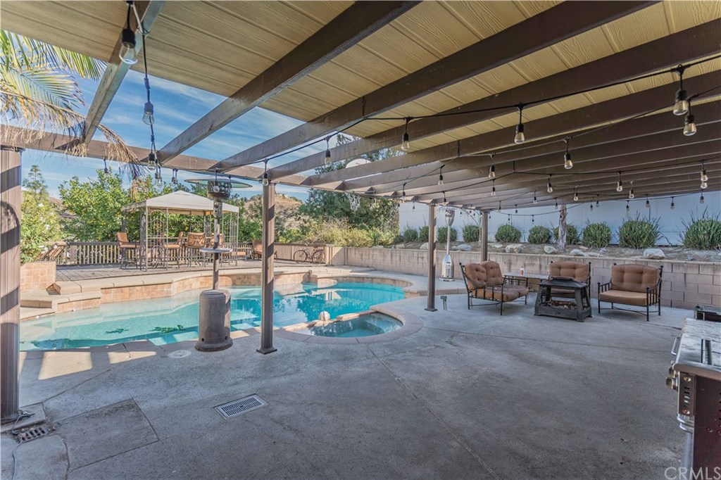 302 Briar Creek Road Diamond Bar, CA 91765 - Photo 14 of 19