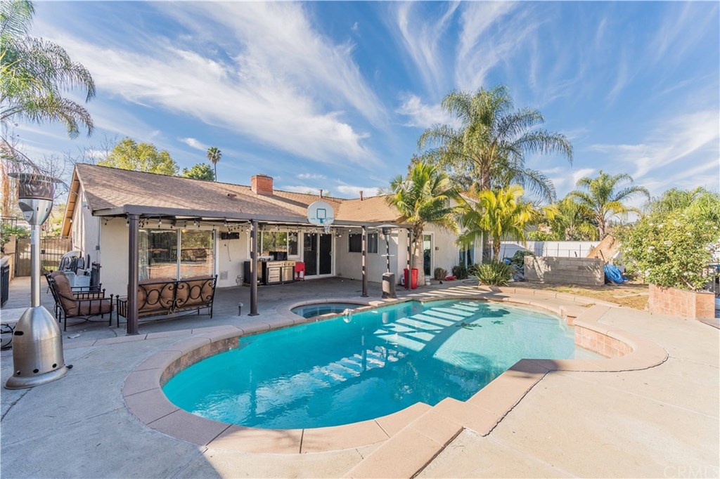 302 Briar Creek Road Diamond Bar, CA 91765 - Photo 16 of 19