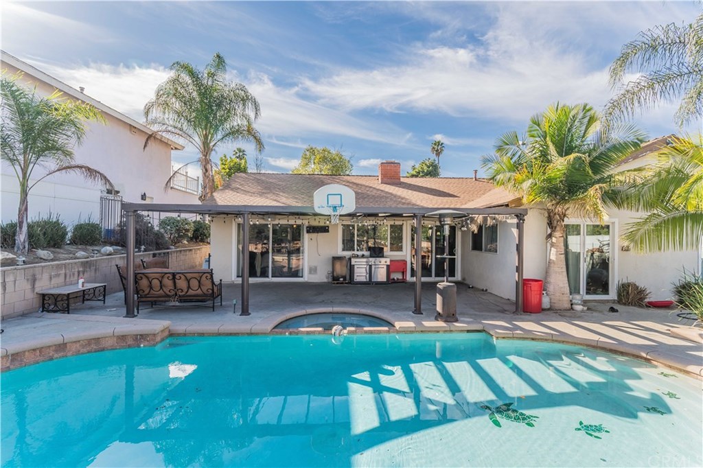 302 Briar Creek Road Diamond Bar, CA 91765 - Photo 17 of 19